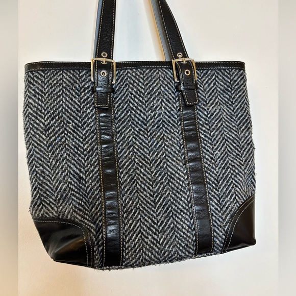 Coach Hampton Blue Black Wool Tweed Leather Trim Tote - Picture 6 of 10